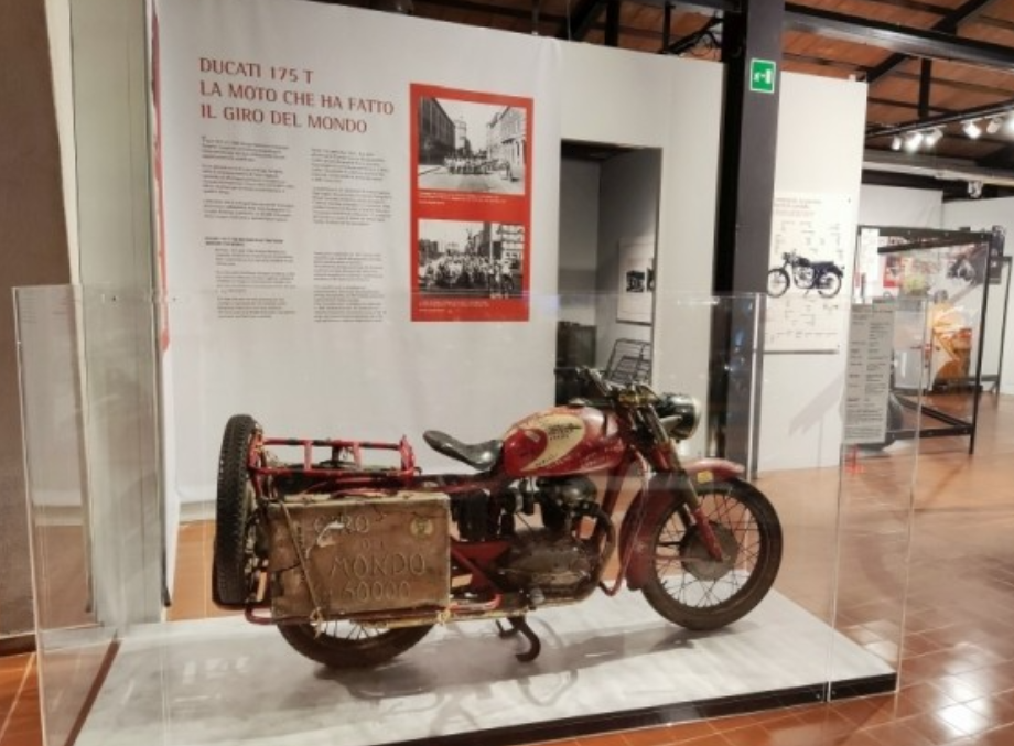 Ducati 175 T, la moto che fece il giro del mondo torna protagonista a Bologna